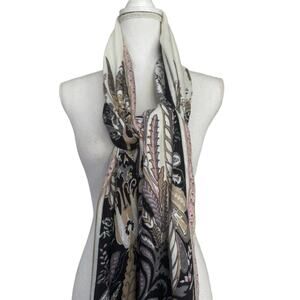 NWT INC International Concepts Black and Cream Scarf
